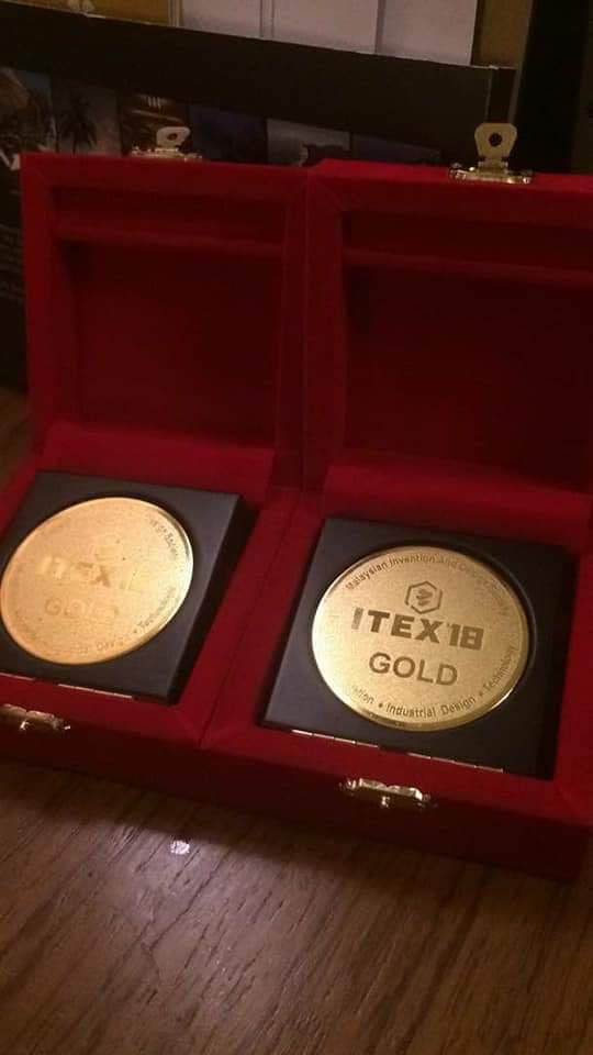 photo6215446976376450699