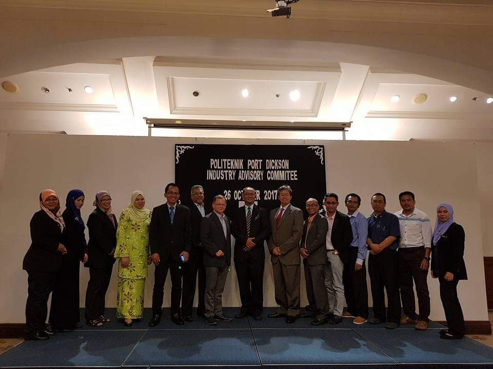 photo6215446976376450725