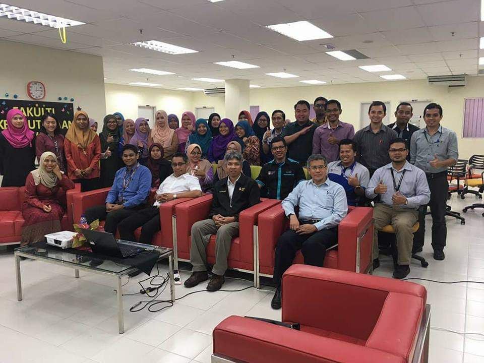 photo6215446976376450735