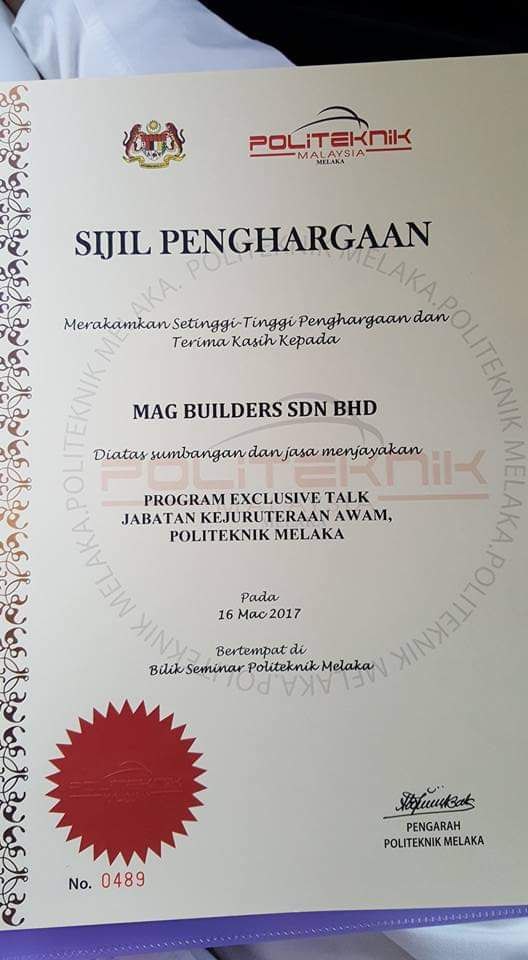 photo6215446976376450774